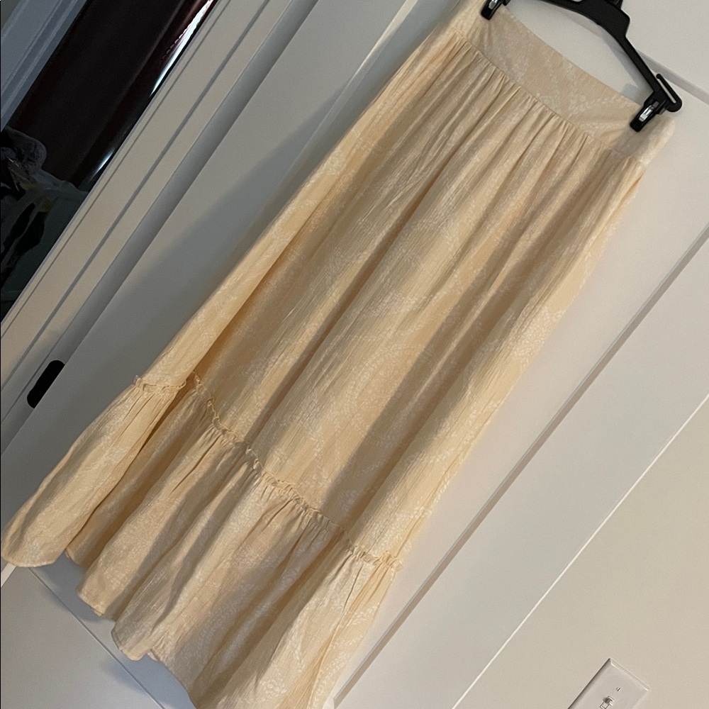 Wonderly Elegant Cream Maxi Skirt